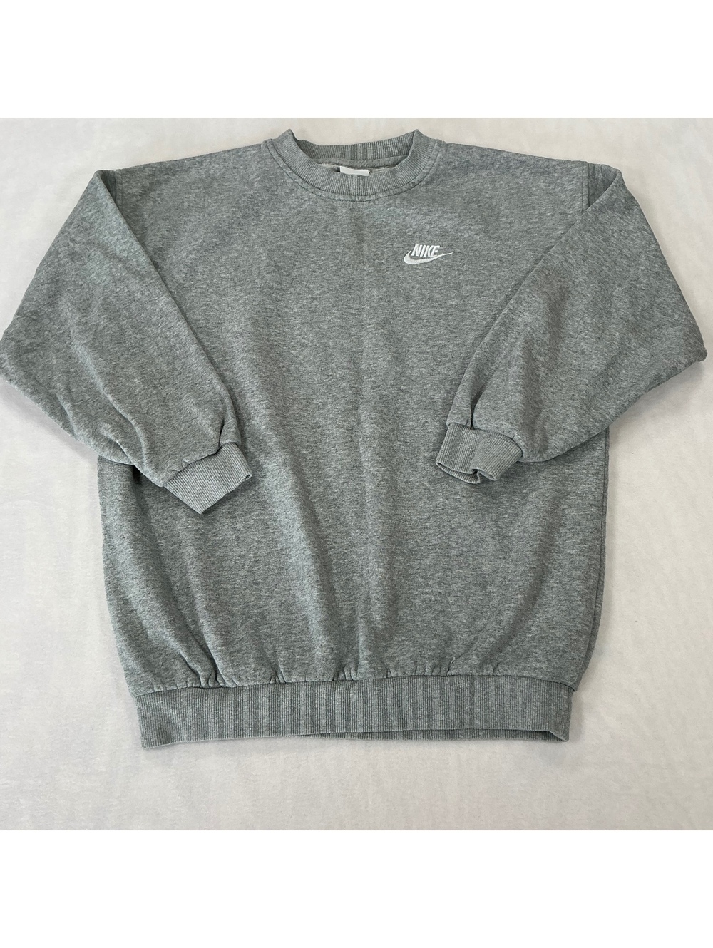 Nike Youth Large Gray Fleece Crewneck Sweatshirt Embroidered Swoosh